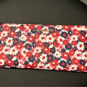 Michael Kors slim wallet